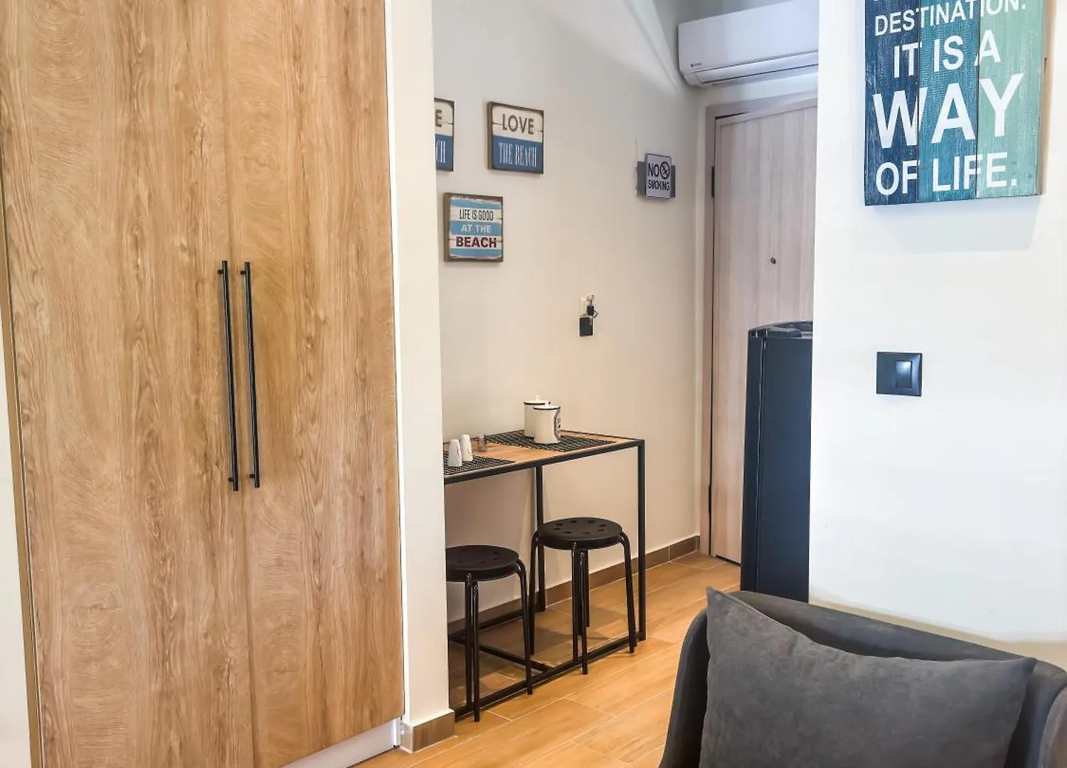 The Central Boutique Studio #Propertly Nea Kallikrateia