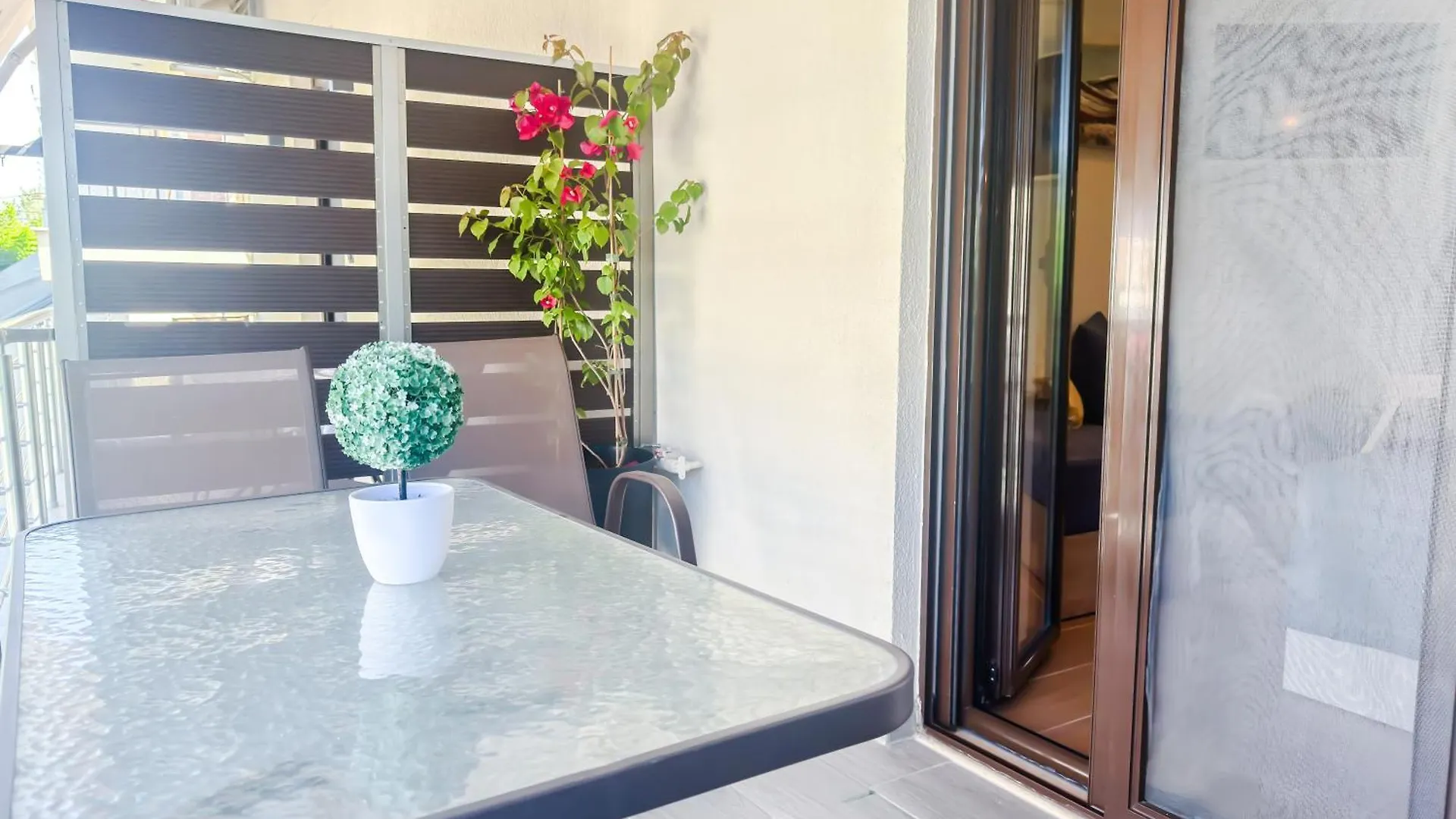 The Central Boutique Studio #Propertly Nea Kallikrateia Apartment